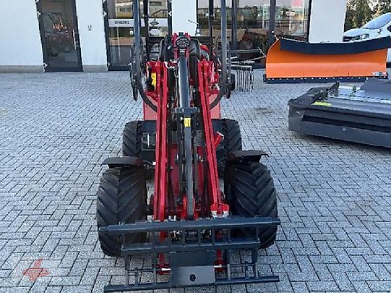 Hoflader Türe ait Schäffer 2028-2, Neumaschine içinde Oederan (resim 1)