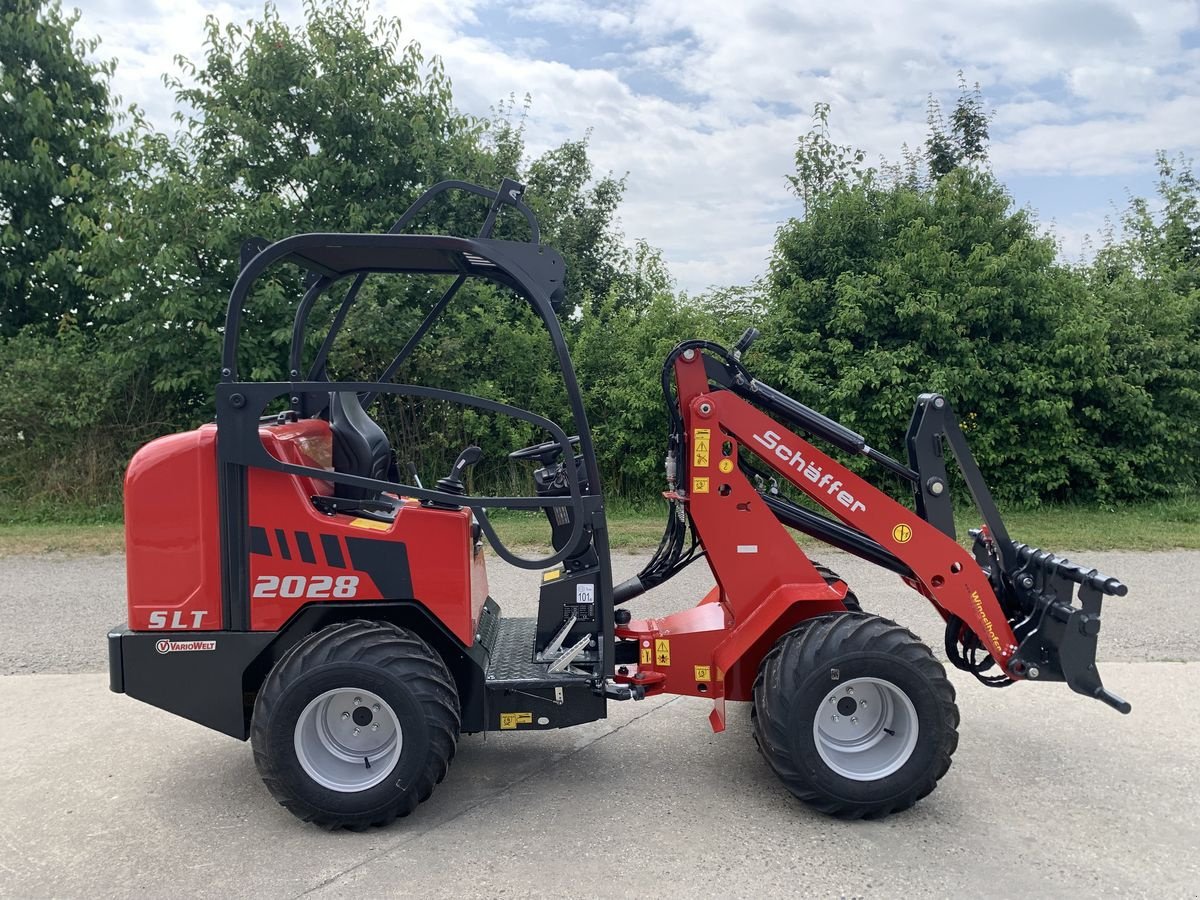 Hoflader of the type Schäffer 2028 SLT, Neumaschine in Starrein (Picture 4)