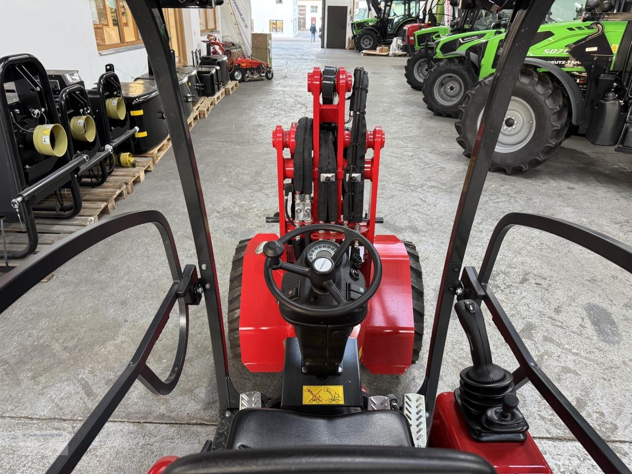 Hoflader of the type Schäffer 2028 SLT, Neumaschine in Unterdietfurt (Picture 7)