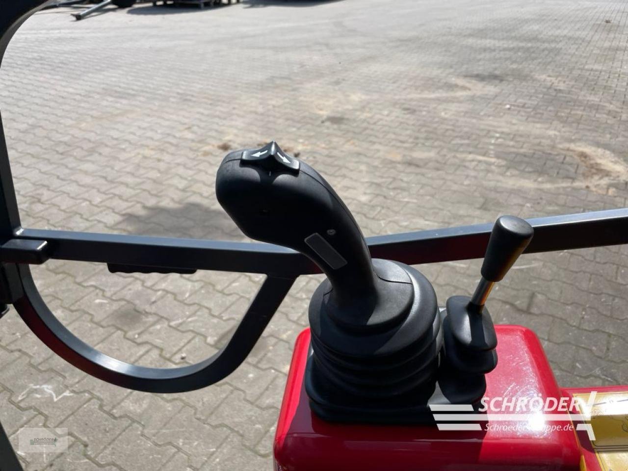 Hoflader des Typs Schäffer 2028 SLT, Neumaschine in Völkersen (Bild 11)