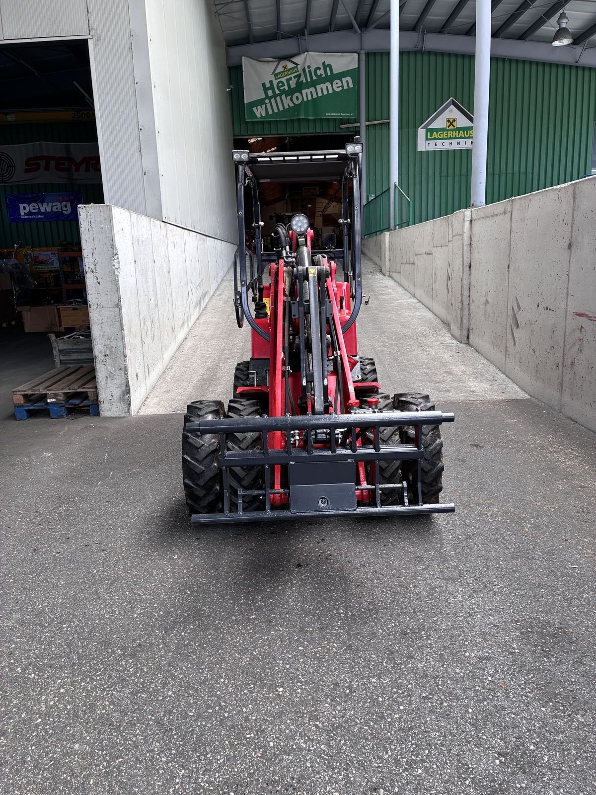 Hoflader van het type Schäffer 2028, Gebrauchtmaschine in Bergheim (Foto 2)