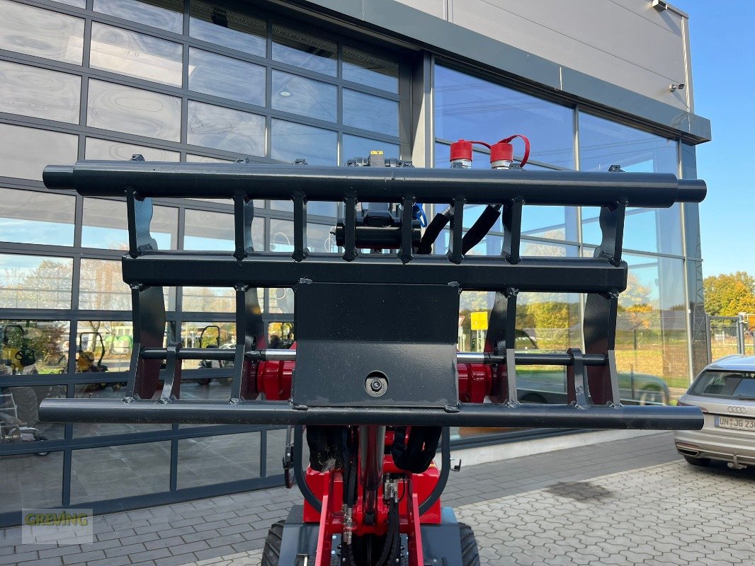 Hoflader of the type Schäffer 2028, Neumaschine in Heiden (Picture 11)