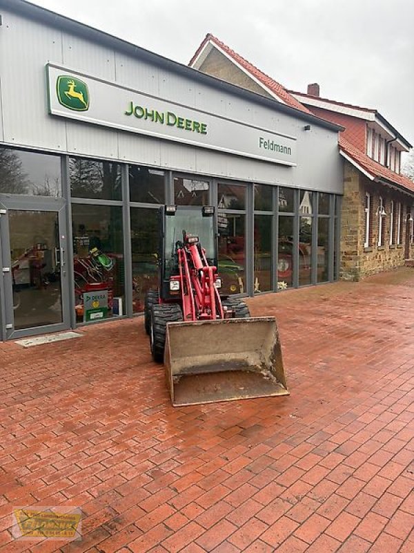 Hoflader typu Schäffer 2030 S mit Kabine und Straßenbeleuchtung, Gebrauchtmaschine v Neuenkirchen-Vinte (Obrázek 4)