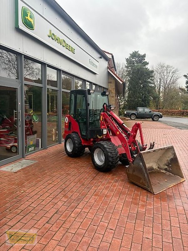 Hoflader typu Schäffer 2030 S mit Kabine und Straßenbeleuchtung, Gebrauchtmaschine v Neuenkirchen-Vinte (Obrázek 2)