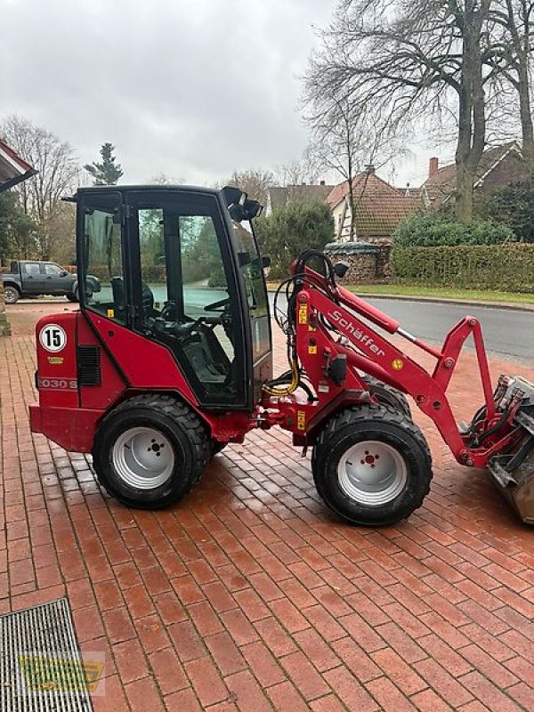 Hoflader typu Schäffer 2030 S mit Kabine und Straßenbeleuchtung, Gebrauchtmaschine v Neuenkirchen-Vinte (Obrázek 3)