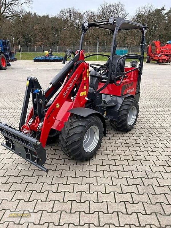 Hoflader des Typs Schäffer 2628, Neumaschine in Andervenne (Bild 20)