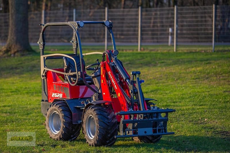 Hoflader des Typs Schäffer 2628, Neumaschine in Andervenne (Bild 2)