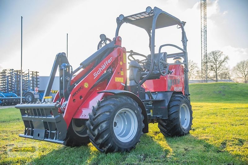 Hoflader des Typs Schäffer 2628, Neumaschine in Andervenne (Bild 3)