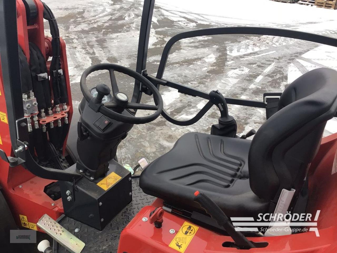 Hoflader del tipo Schäffer 2628, Neumaschine In Jerichow - Kleinmangelsdorf (Immagine 13)