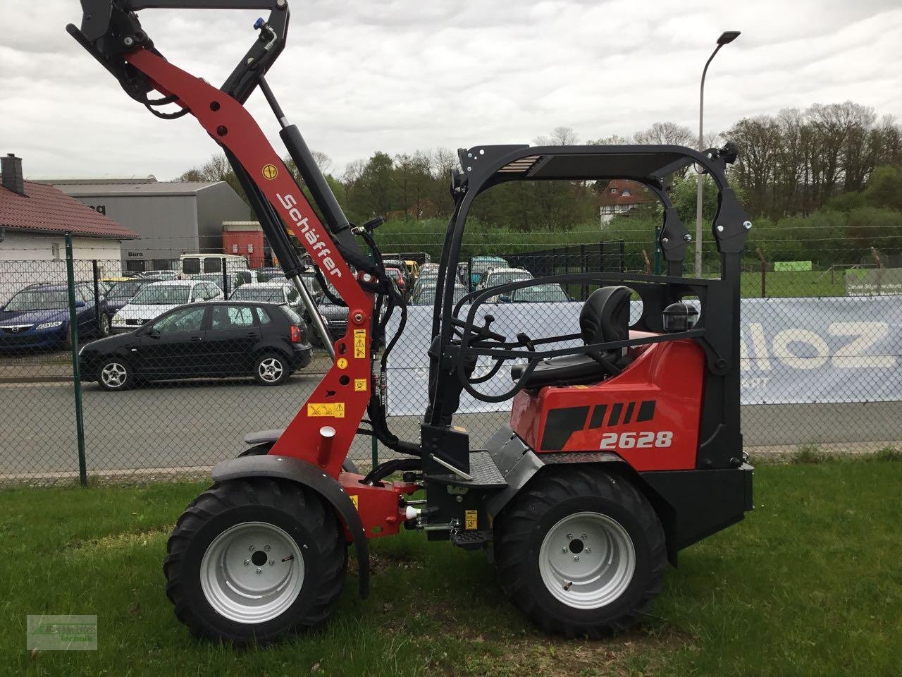 Hoflader tipa Schäffer 2628, Neumaschine u Hess.Oldendorf (Slika 1)