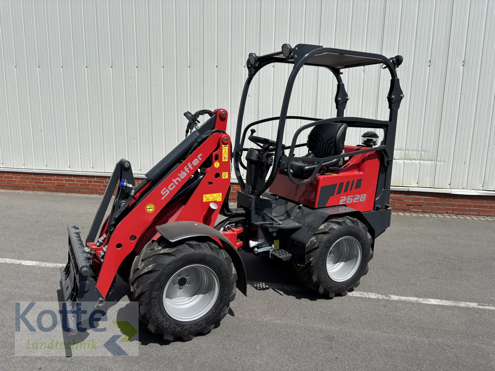 Hoflader of the type Schäffer 2628, Neumaschine in Rieste (Picture 1)