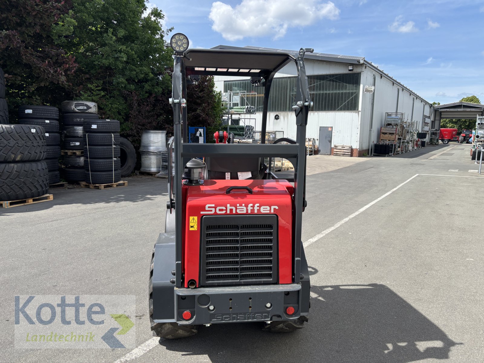 Hoflader of the type Schäffer 2628, Neumaschine in Rieste (Picture 3)