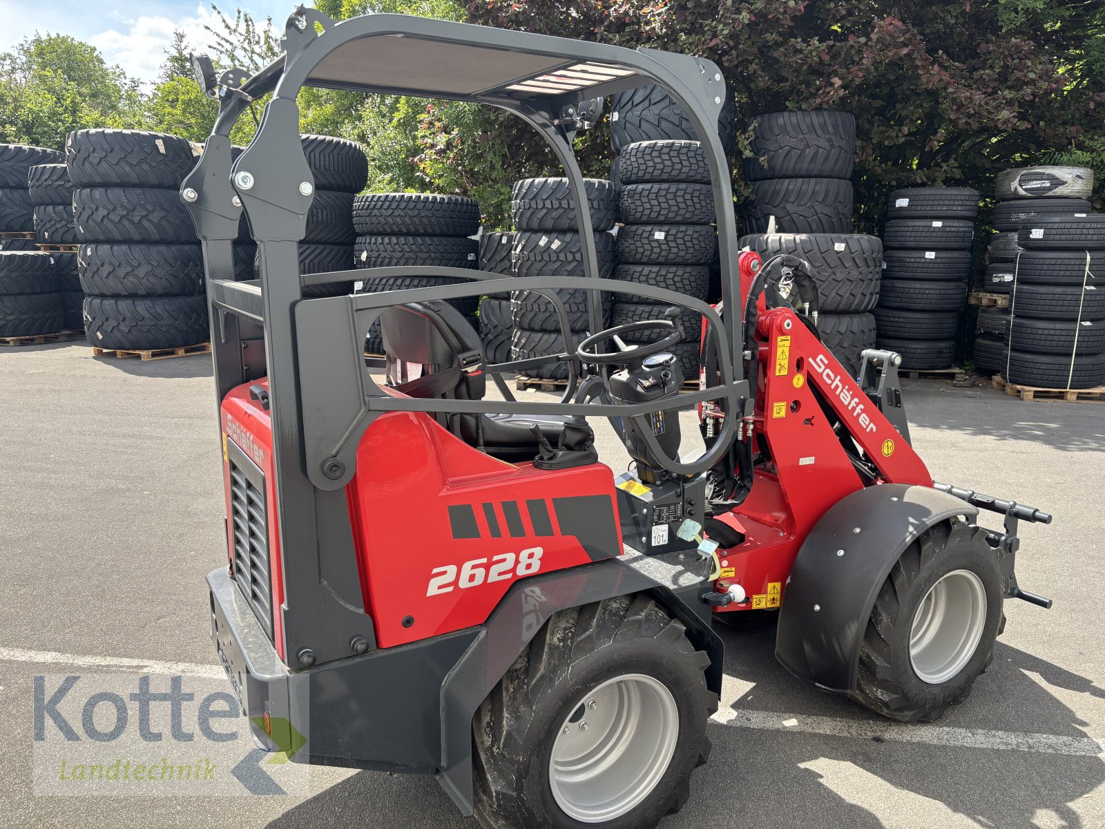 Hoflader of the type Schäffer 2628, Neumaschine in Rieste (Picture 4)