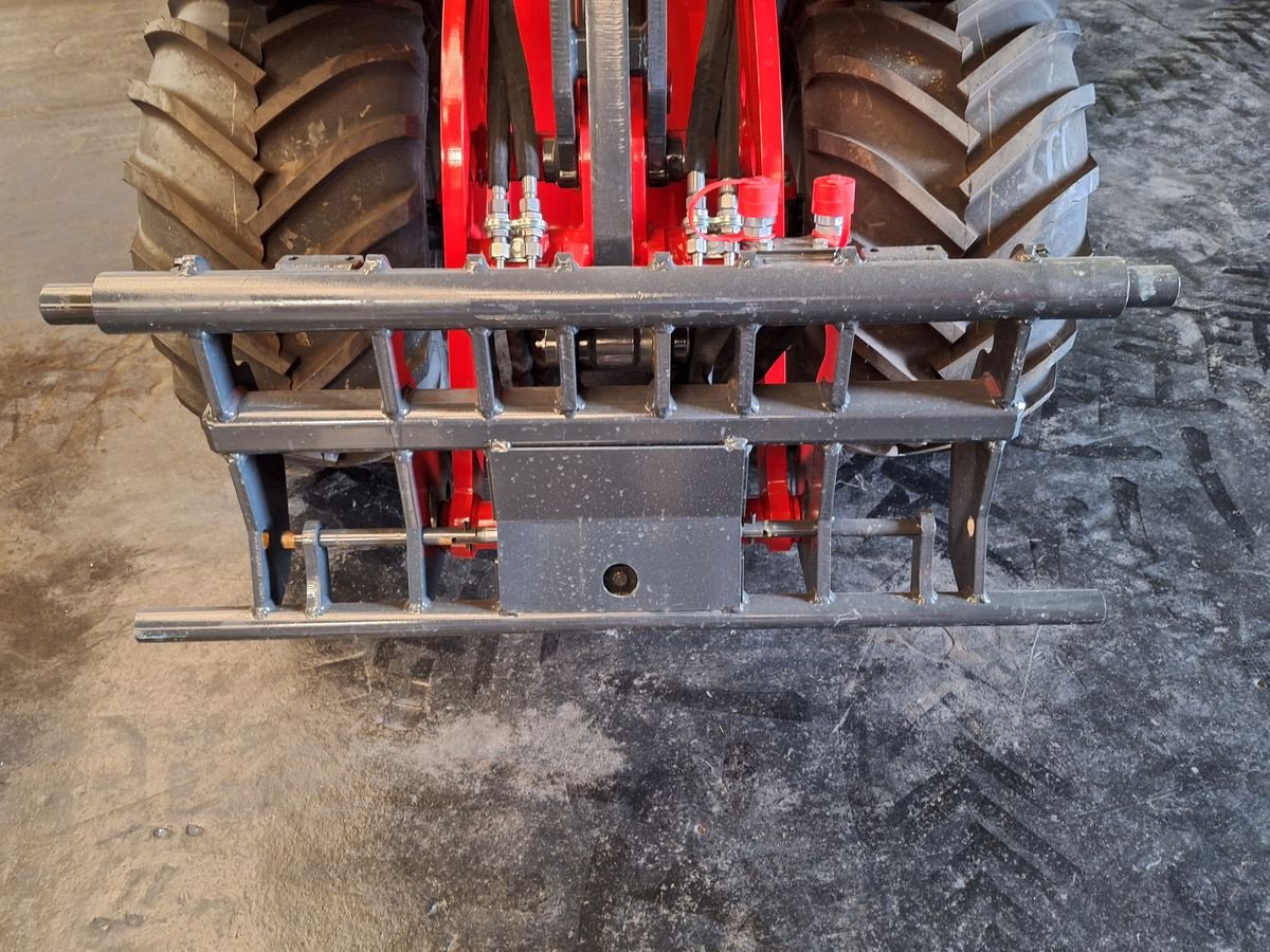 Hoflader of the type Schäffer 2630, Neumaschine in Bergheim (Picture 7)