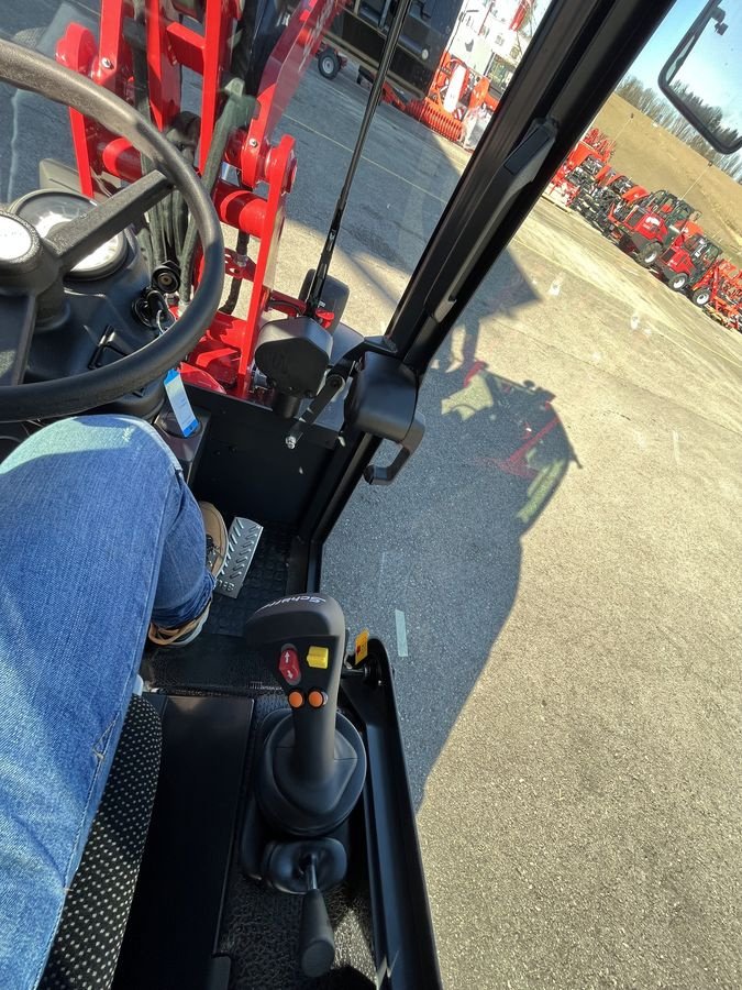 Hoflader del tipo Schäffer 2630, Neumaschine en Wallern (Imagen 12)