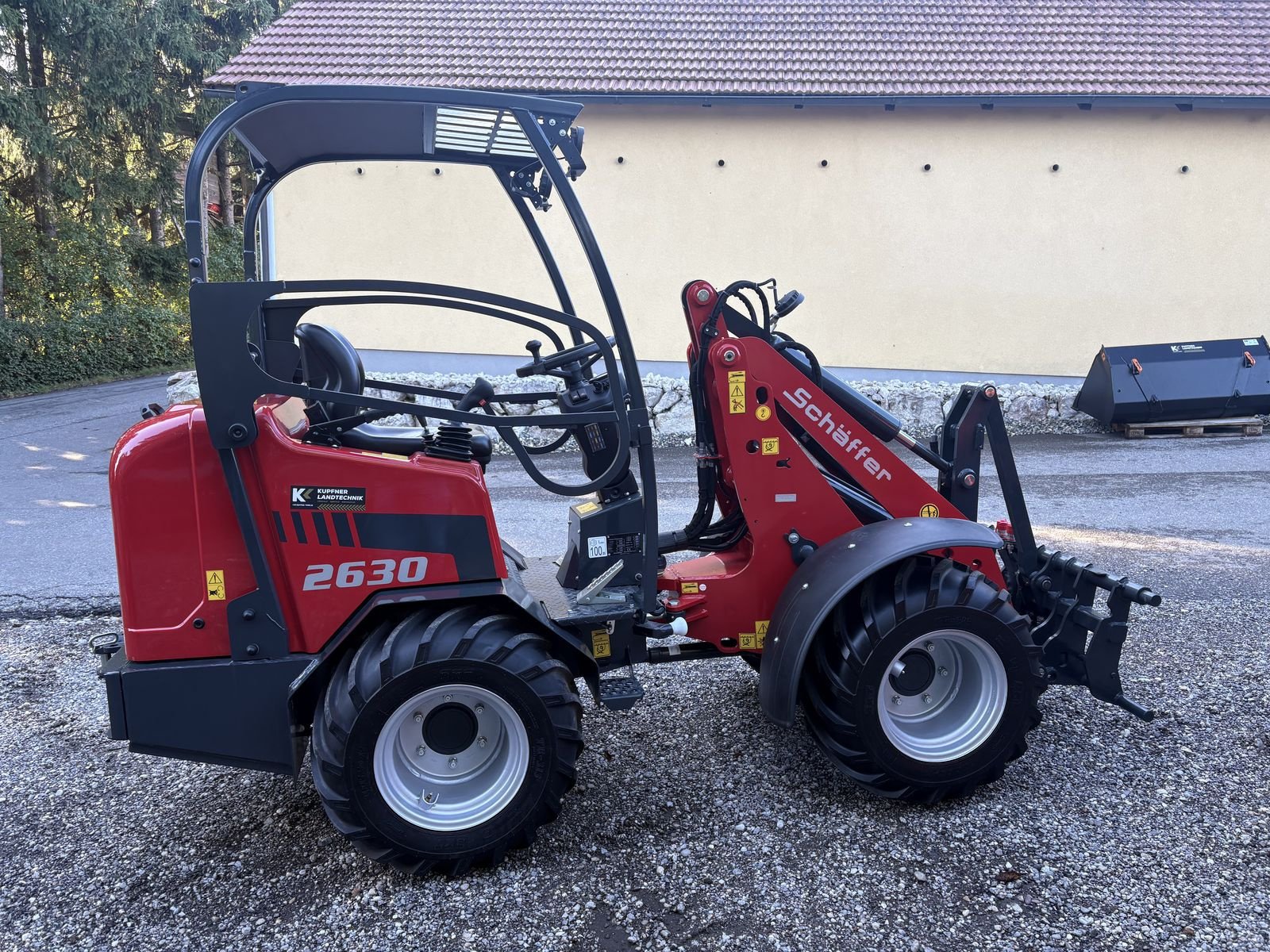 Hoflader of the type Schäffer 2630, Neumaschine in Pischelsdorf am Engelbach (Picture 3)