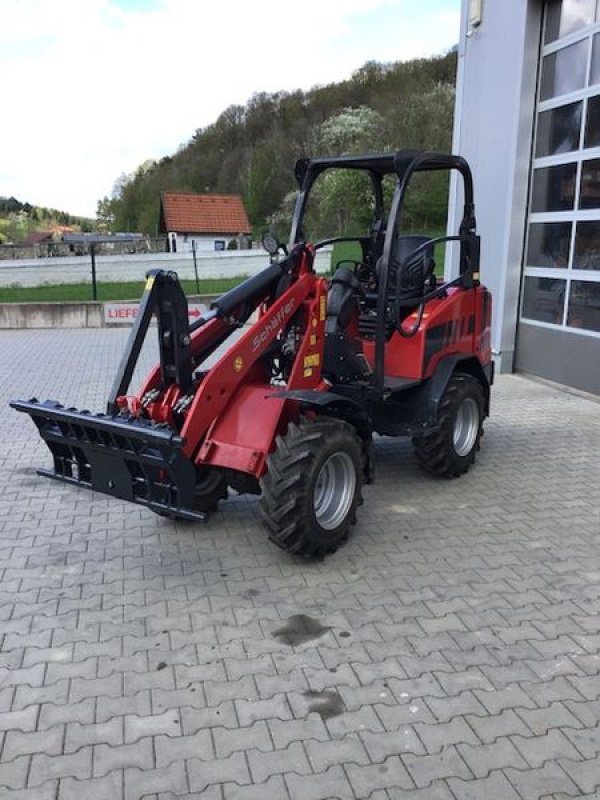 Hoflader des Typs Schäffer 3630, Vorführmaschine in Stössing (Bild 1)