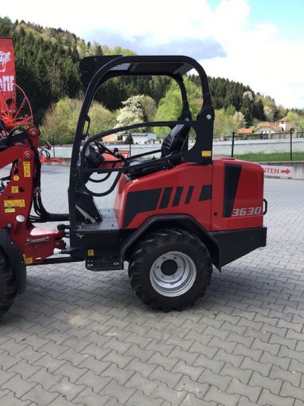 Hoflader des Typs Schäffer 3630, Vorführmaschine in Stössing (Bild 4)