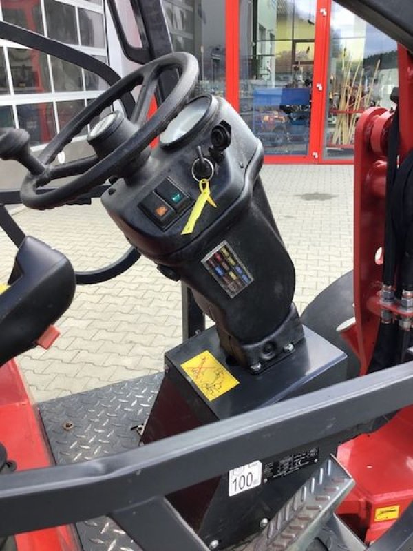 Hoflader des Typs Schäffer 3630, Vorführmaschine in Stössing (Bild 10)