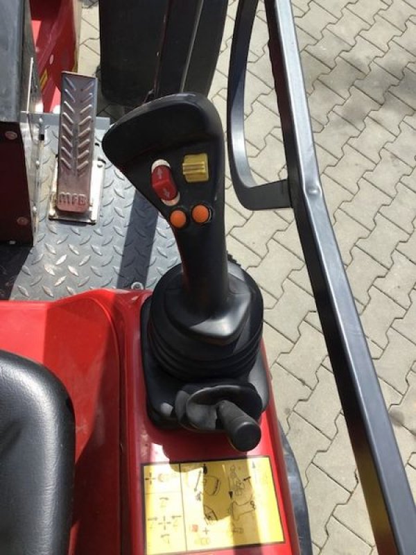 Hoflader des Typs Schäffer 3630, Vorführmaschine in Stössing (Bild 5)