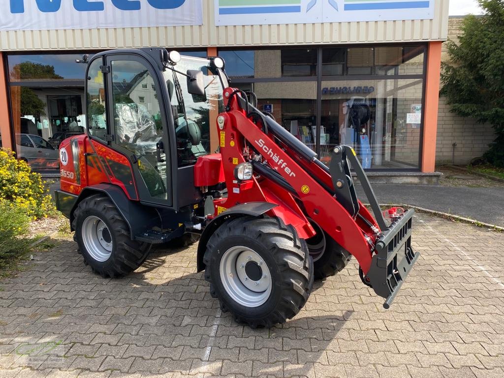 Hoflader of the type Schäffer 3650 mit Kabine und langer Schwinge, Neumaschine in Neustadt (Picture 2)