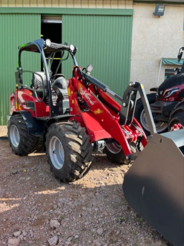 Hoflader of the type Schäffer 3650, Gebrauchtmaschine in CHAMPLECY (Picture 1)