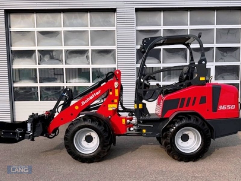 Hoflader Türe ait Schäffer 3650, Neumaschine içinde Rottenburg