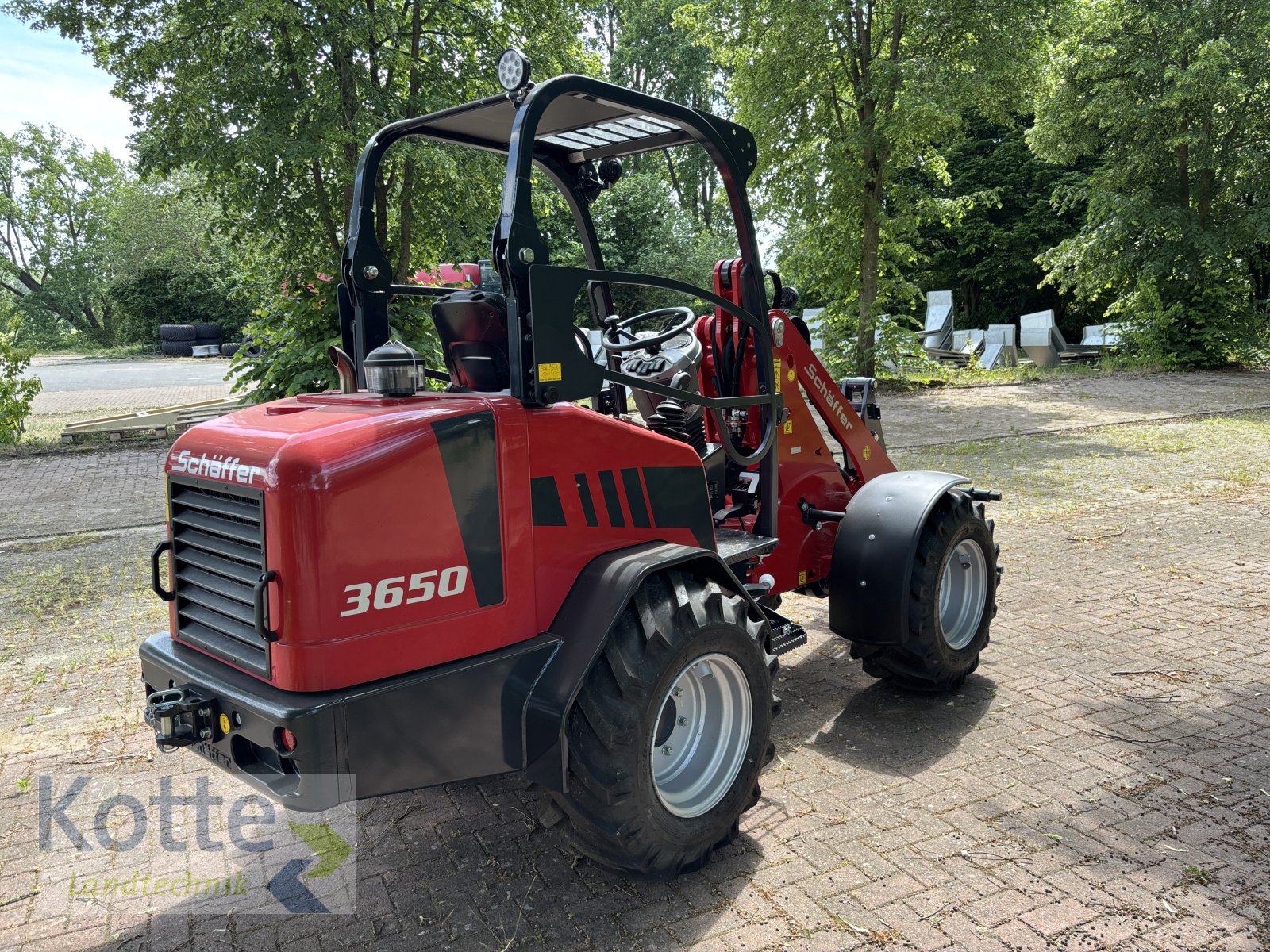 Hoflader of the type Schäffer 3650, Neumaschine in Rieste (Picture 3)