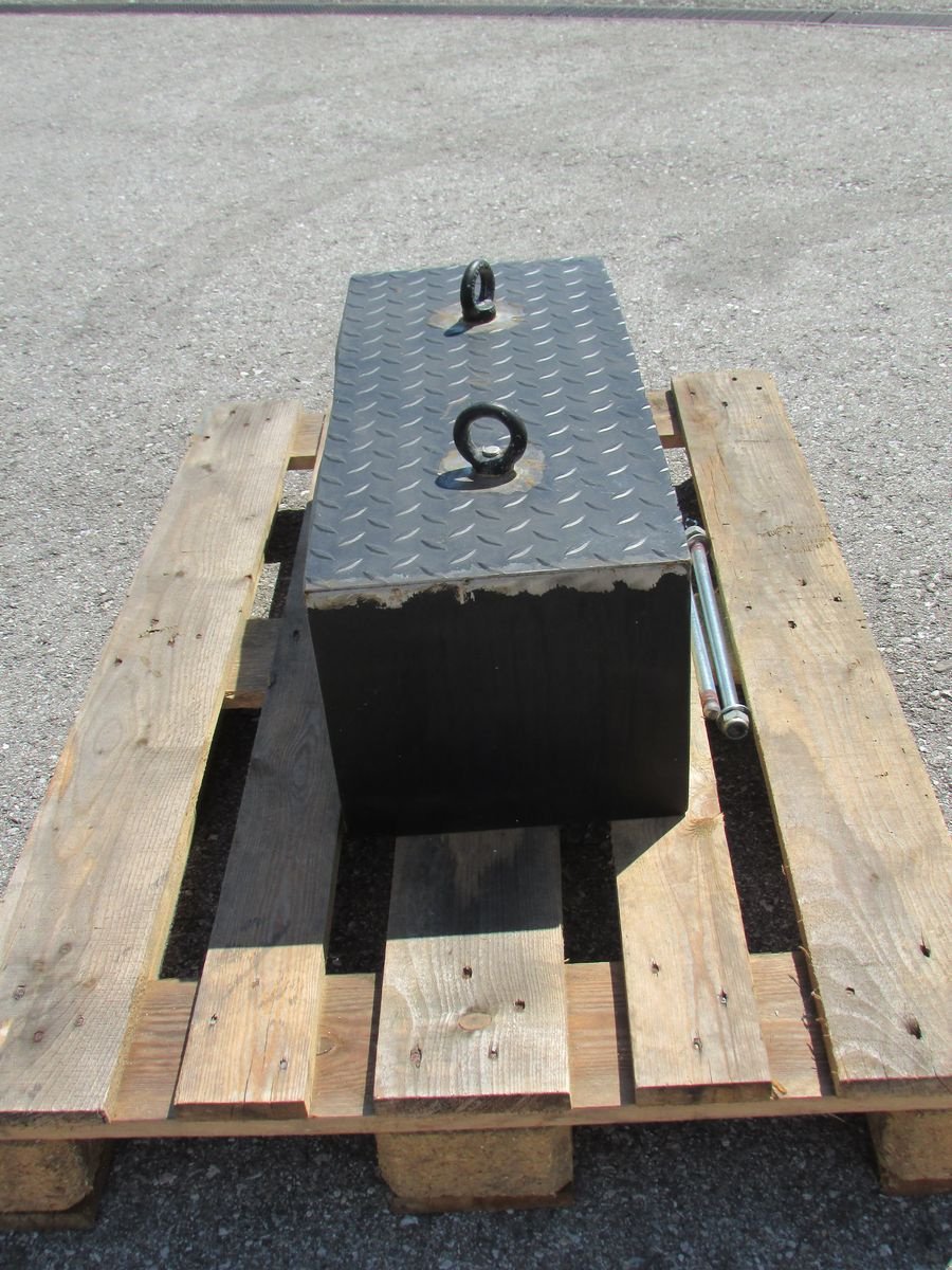 Hoflader типа Schäffer Gewicht für Schäffer Lader ca. 150kg, Gebrauchtmaschine в Saxen (Фотография 3)