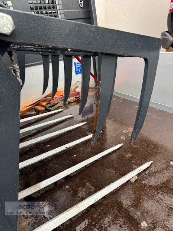 Hoflader of the type Schäffer Krokodilbgebiss 1,0 m, Neumaschine in Lindenfels-Glattbach (Picture 4)