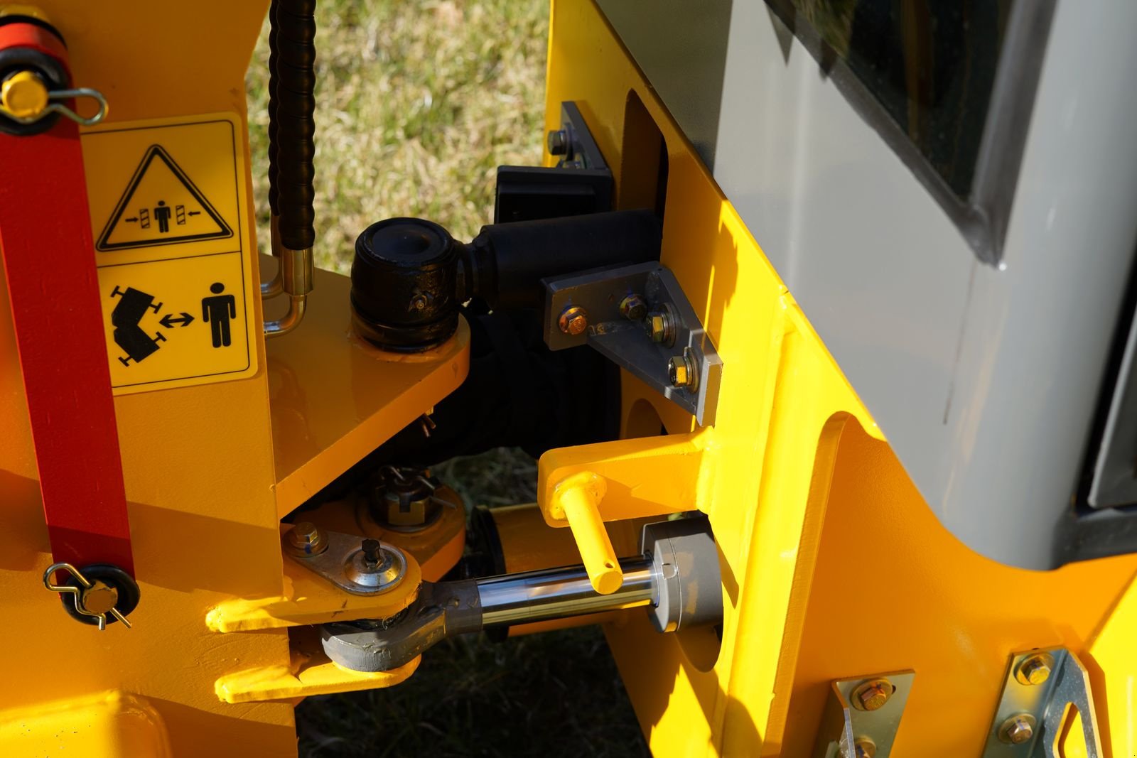 Hoflader of the type schieder 4WD Elektro-Lader-(Hoflader)10E mit Kabine, Neumaschine in mixnitz (Picture 14)