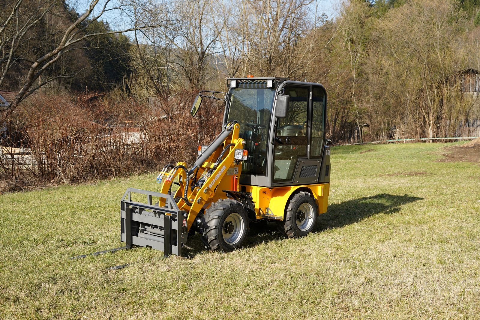 Hoflader of the type schieder 4WD Elektro-Lader-(Hoflader)10E mit Kabine, Neumaschine in mixnitz (Picture 18)