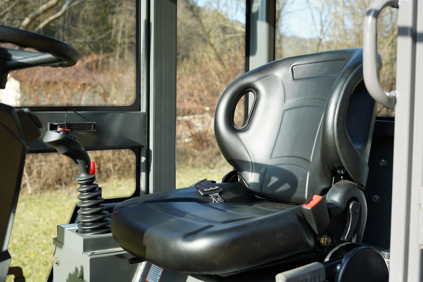 Hoflader of the type schieder 4WD Elektro-Lader-(Hoflader)10E mit Kabine, Neumaschine in mixnitz (Picture 19)