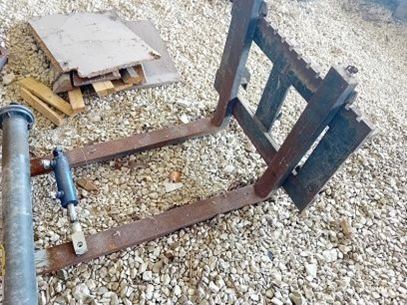 Hoflader of the type Sonstige 214, Gebrauchtmaschine in CHAPELON (Picture 4)