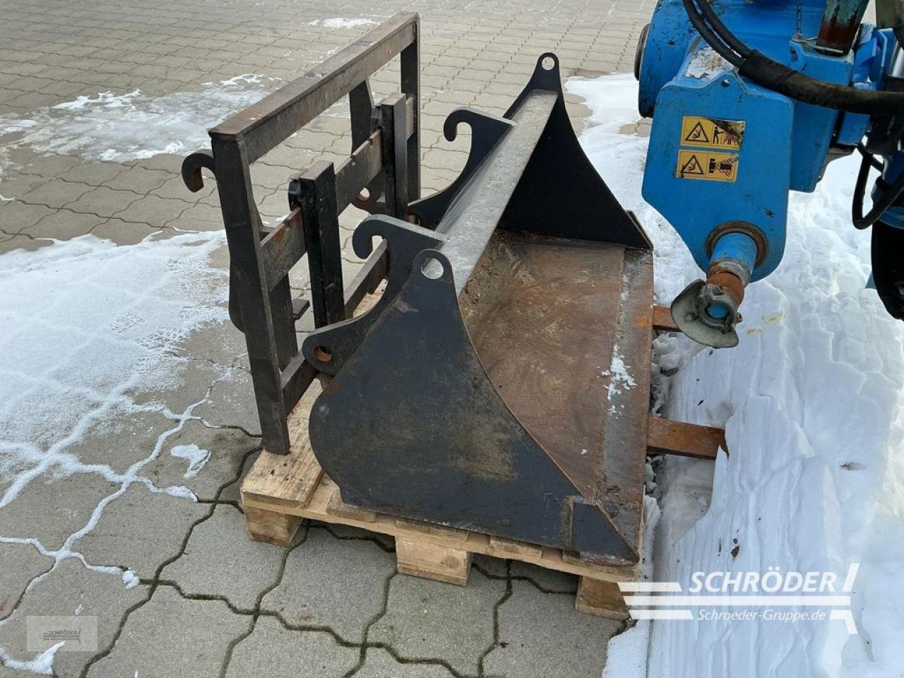 Hoflader typu Sonstige AGS HOFKNECHT HL 800 + SCHAUFEL + PG, Gebrauchtmaschine v Hemmoor (Obrázek 4)