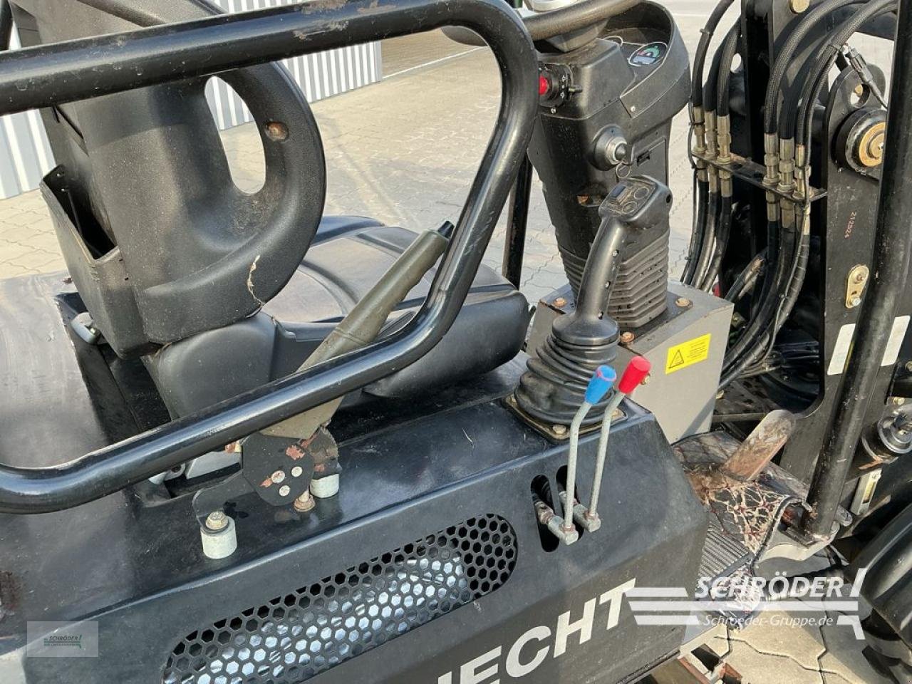 Hoflader typu Sonstige AGS HOFKNECHT HL 800 + SCHAUFEL + PG, Gebrauchtmaschine v Hemmoor (Obrázek 11)