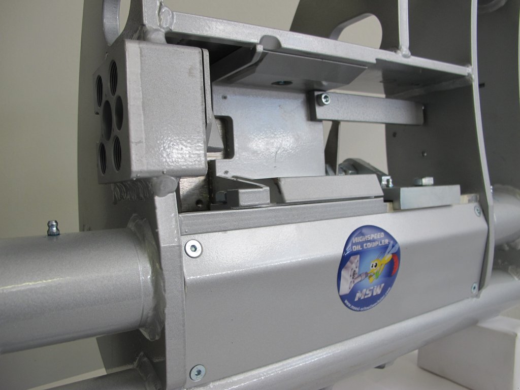 Hoflader of the type Sonstige HIGHSPEED OIL COUPLER, Neumaschine in Seekirchen (Picture 2)