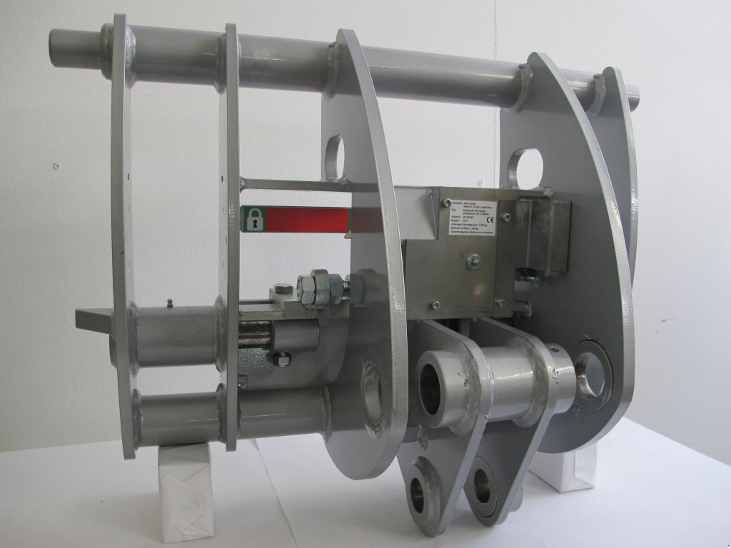 Hoflader of the type Sonstige HIGHSPEED OIL COUPLER, Neumaschine in Seekirchen (Picture 13)