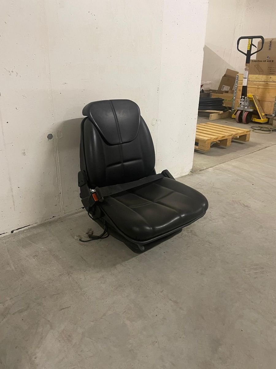 Hoflader of the type Sonstige Luftsitz, Neumaschine in Tamsweg (Picture 11)