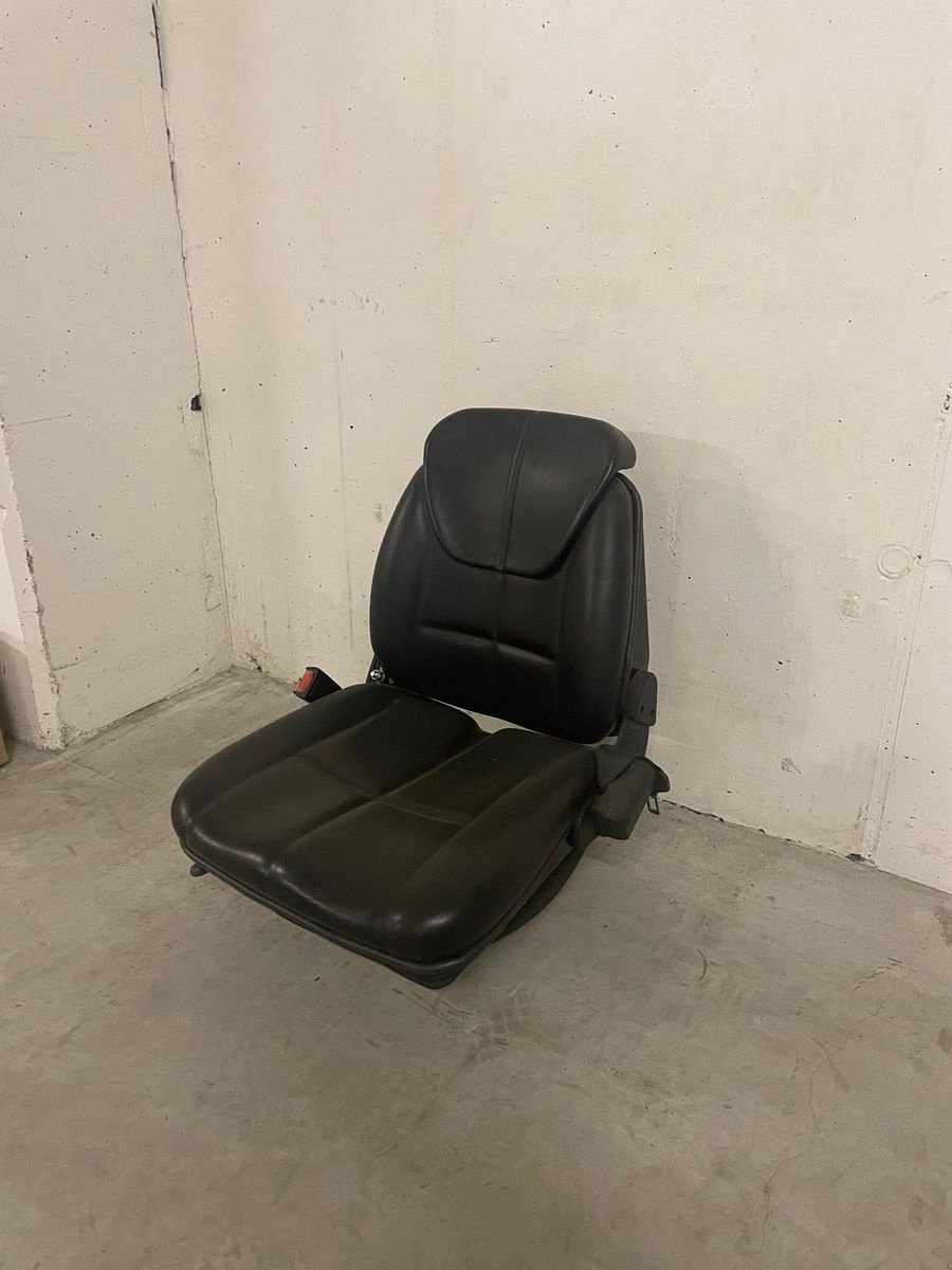 Hoflader of the type Sonstige Luftsitz, Neumaschine in Tamsweg (Picture 12)