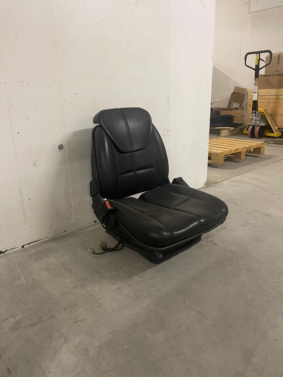 Hoflader of the type Sonstige Luftsitz, Neumaschine in Tamsweg (Picture 13)