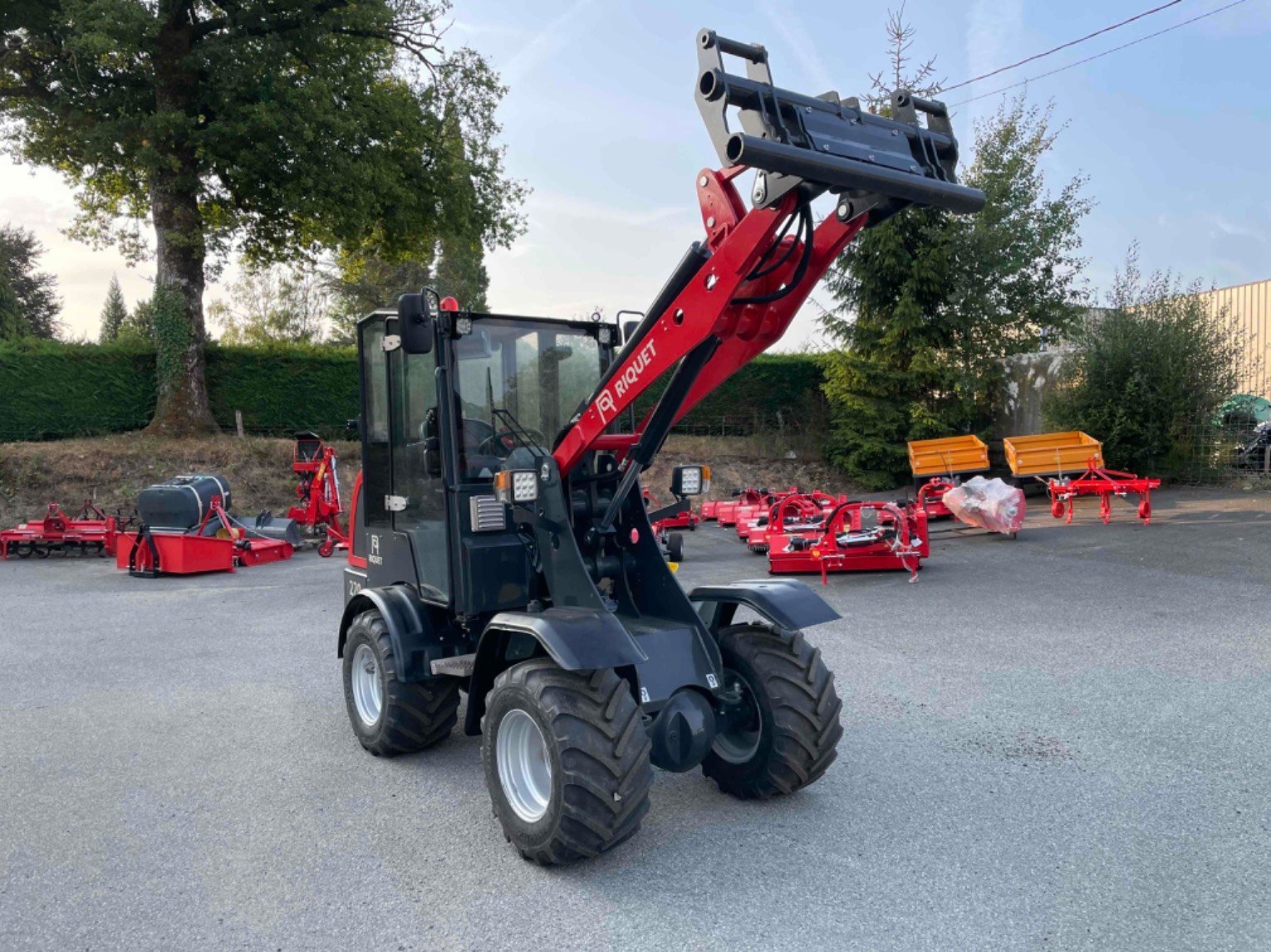 Hoflader of the type Sonstige Valet de ferme HR220C Riquet, Gebrauchtmaschine in LA SOUTERRAINE (Picture 2)