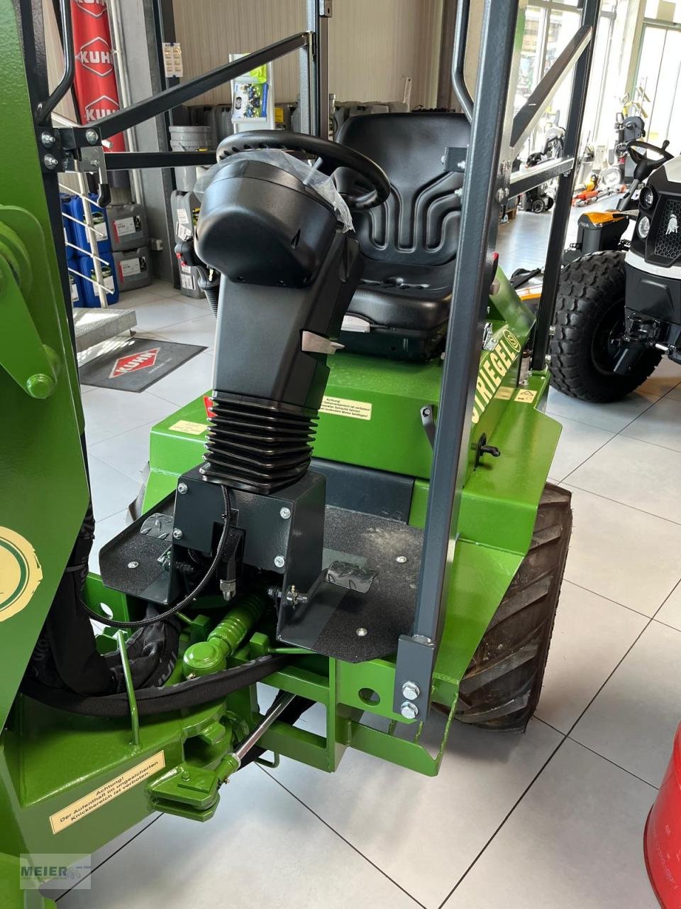 Hoflader of the type Striegel 160 YA, Neumaschine in Delbrück (Picture 2)