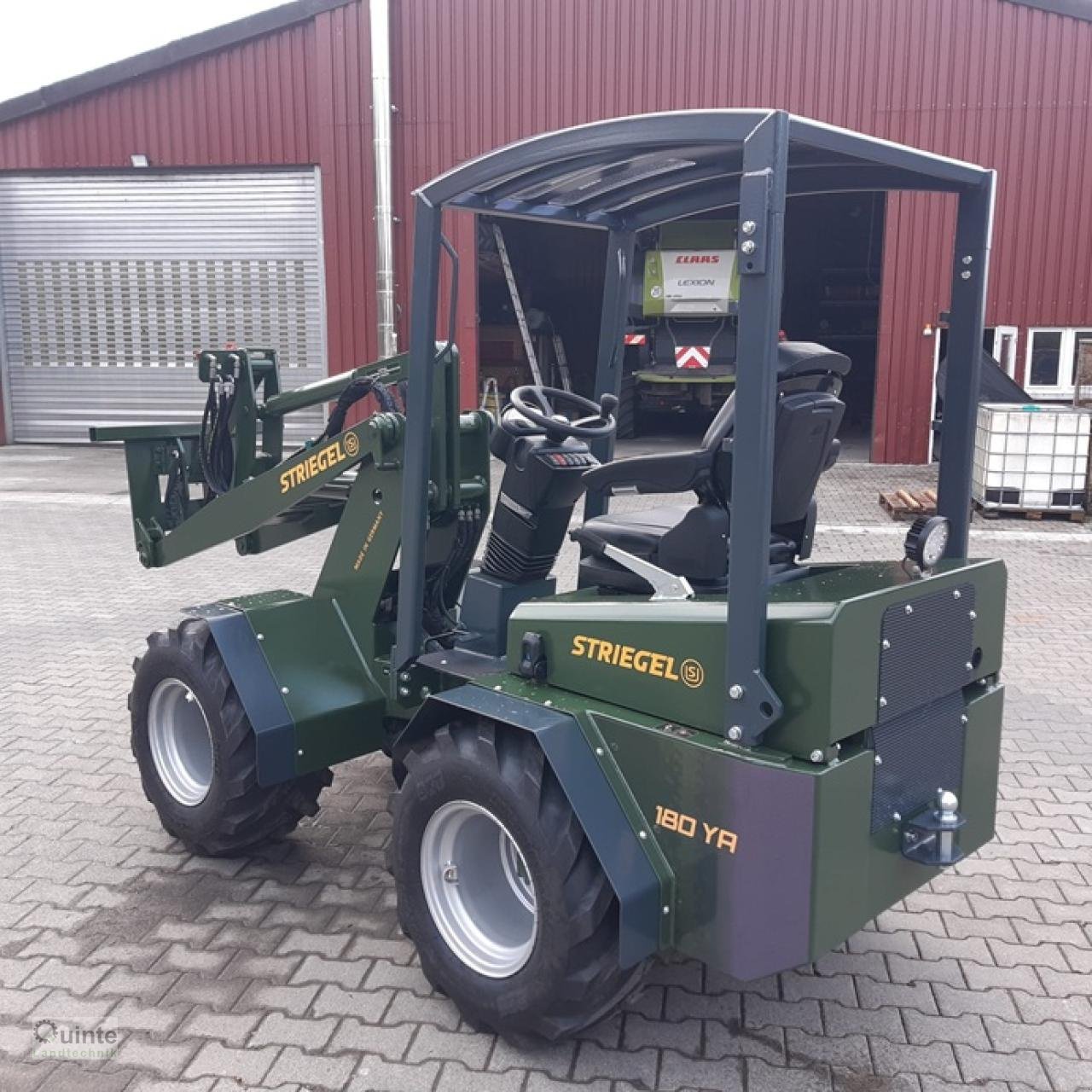 Hoflader des Typs Striegel 180 DYA, Neumaschine in Lichtenau-Kleinenberg (Bild 3)