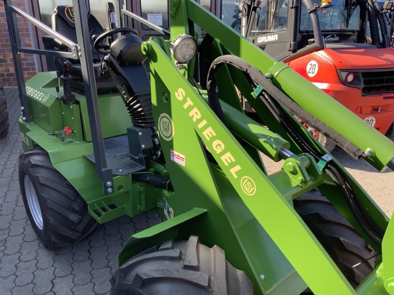 Hoflader tipa Striegel UNI 305 YA, Neumaschine u Ampfing (Slika 11)