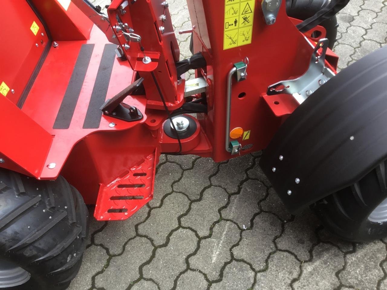 Hoflader des Typs Thaler 1220, Neumaschine in Hartkirchen (Bild 8)