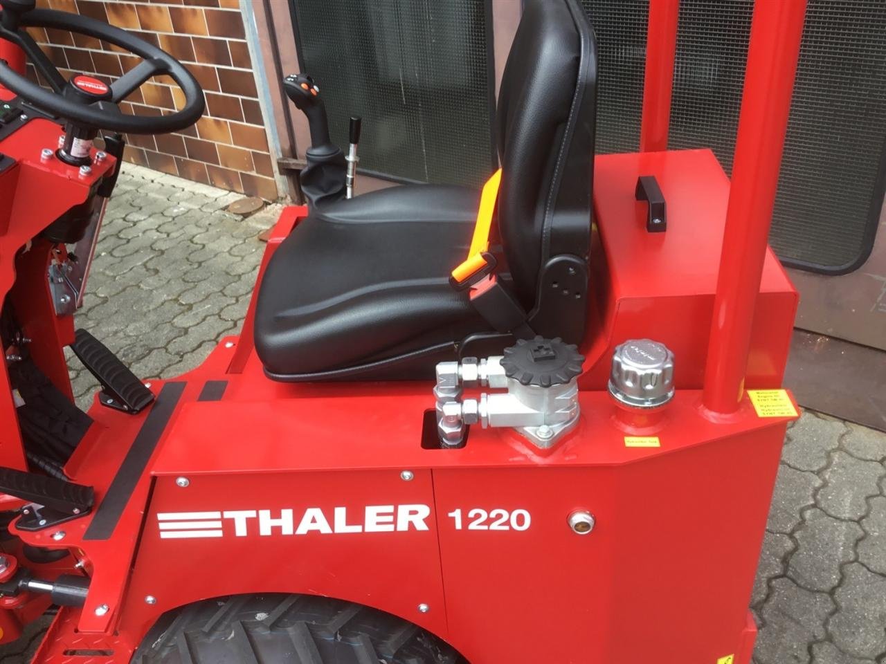 Hoflader des Typs Thaler 1220, Neumaschine in Hartkirchen (Bild 9)