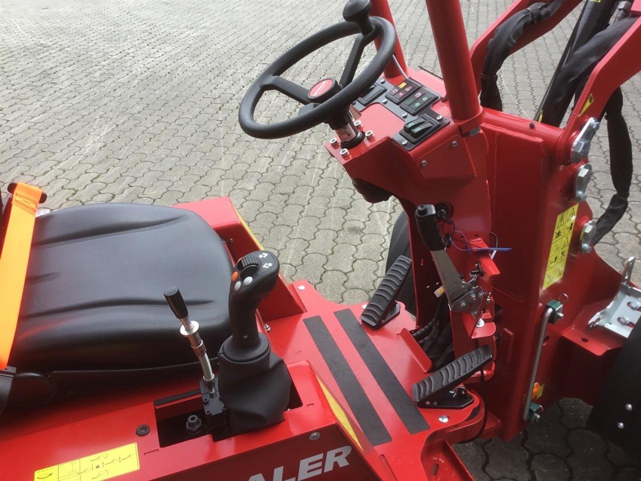 Hoflader des Typs Thaler 1220, Neumaschine in Hartkirchen (Bild 10)