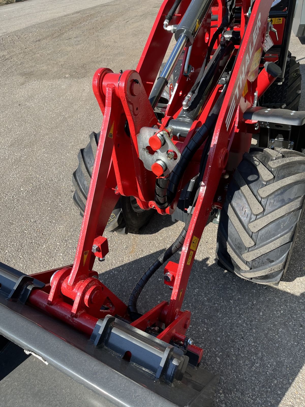 Hoflader of the type Thaler 2220/S, Neumaschine in Bad Leonfelden (Picture 12)