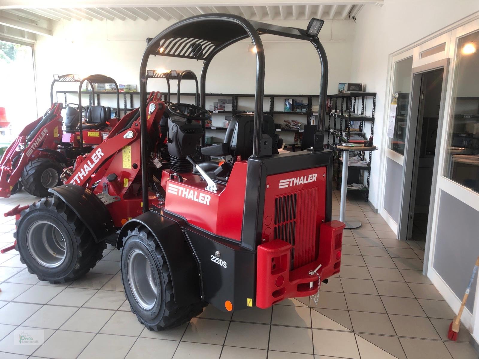 Hoflader of the type Thaler 2230 S, Neumaschine in Bad Kötzting (Picture 2)